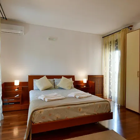 Amaranda Bed & Breakfast 4*