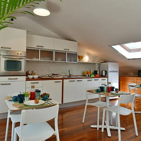 فندق مبيت وإفطار Amaranda كاتانيا