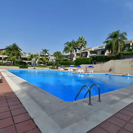 فندق مبيت وإفطار Amaranda 4*