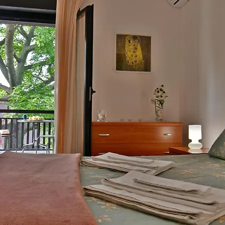 Amaranda 住宿加早餐酒店 卡塔尼亚