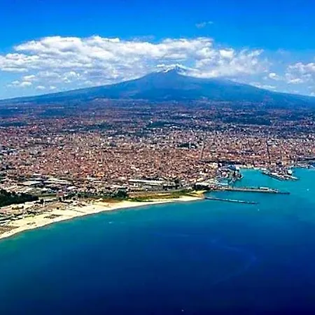 Amaranda Oda ve Kahvaltı Katanya