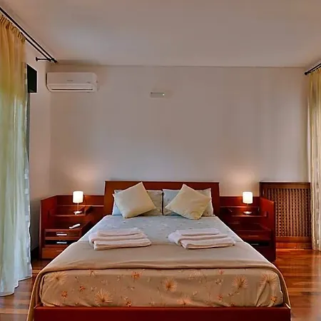 Amaranda Oda ve Kahvaltı 4*
